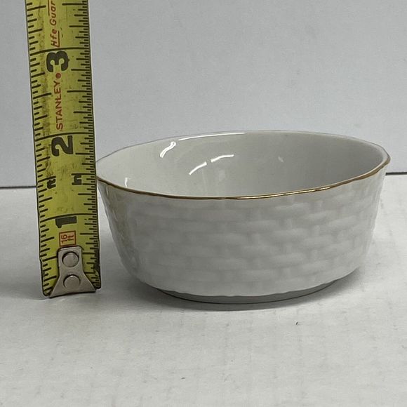 John Wagner & Sons Strawberry Basket Weave Small Bowl Ivyland PA Japan Trinket - Picture 8 of 9